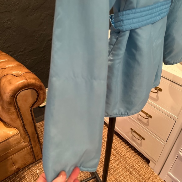 Vintage powder blue belted nylon ski jacket - Picture 6 of 8